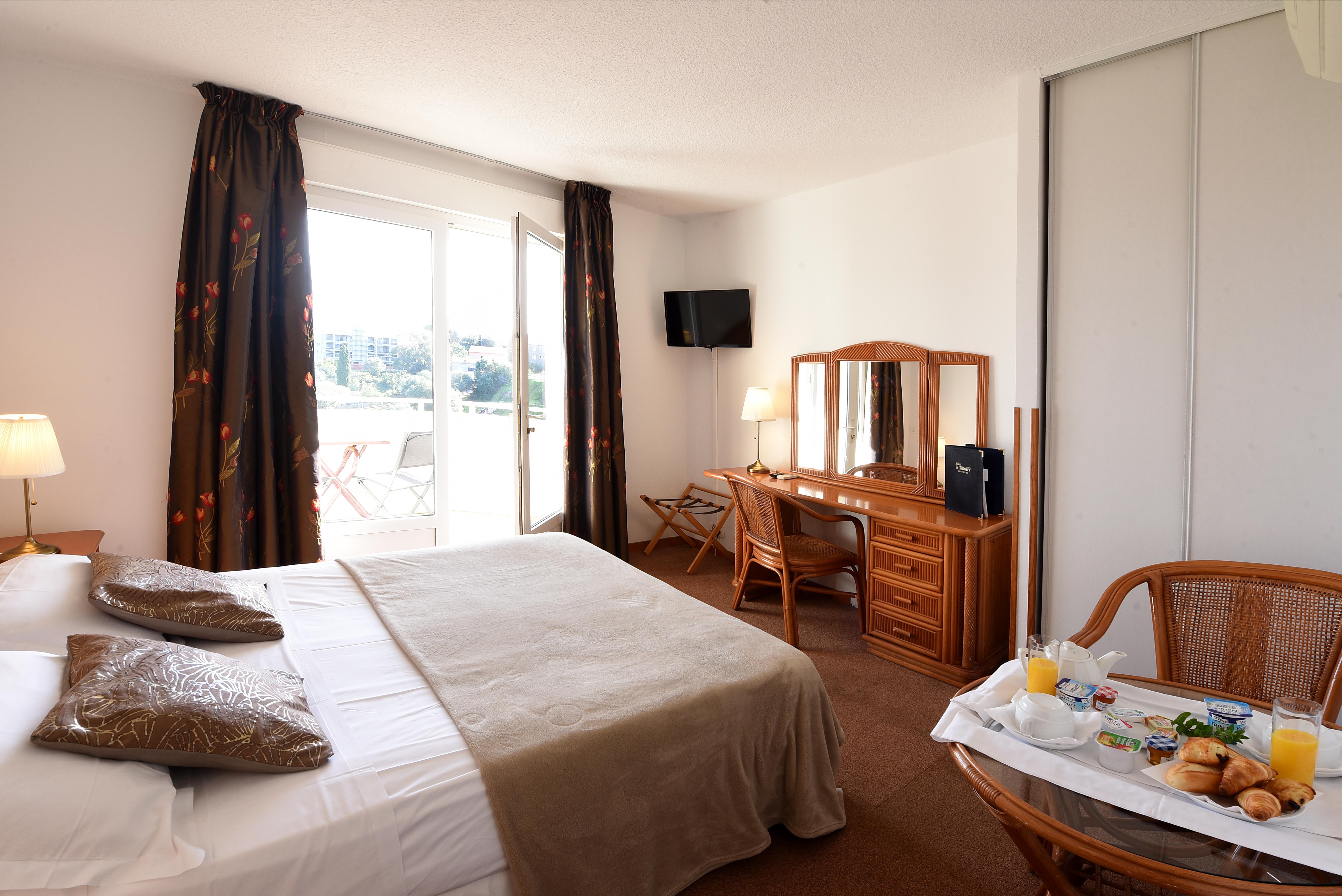 Hotel Le Tilbury Porto-Vecchio  Ngoại thất bức ảnh