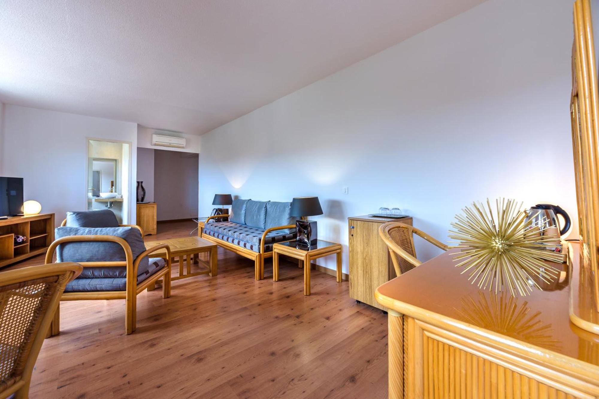 Hotel Le Tilbury Porto-Vecchio  Ngoại thất bức ảnh