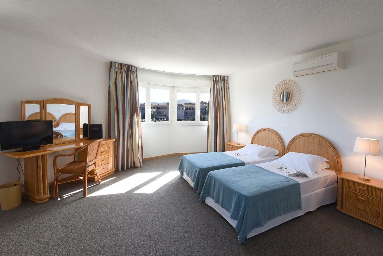 Hotel Le Tilbury Porto-Vecchio  Ngoại thất bức ảnh